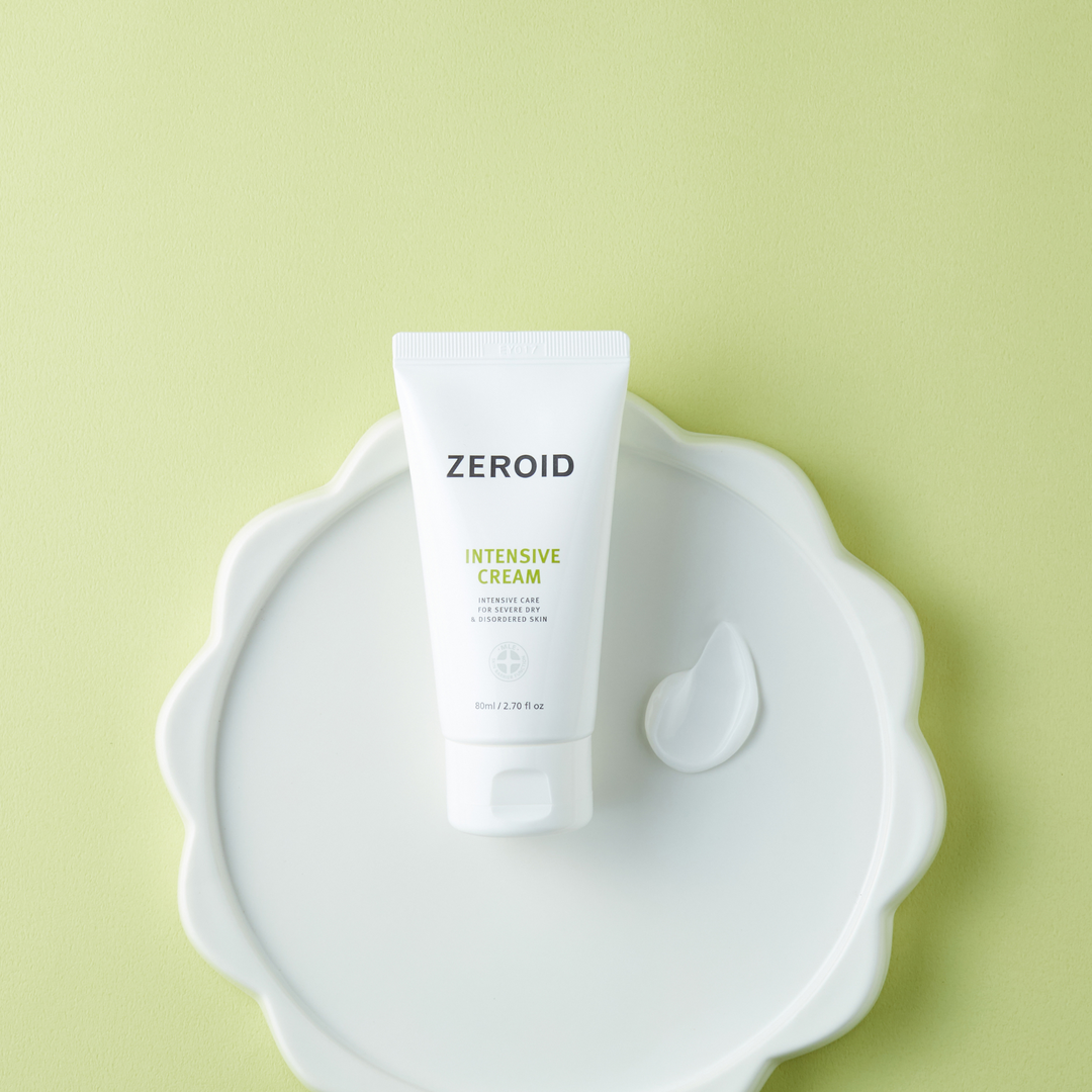 ZEROID Intensive Cream 80ml - tube on white plate with cream dollop