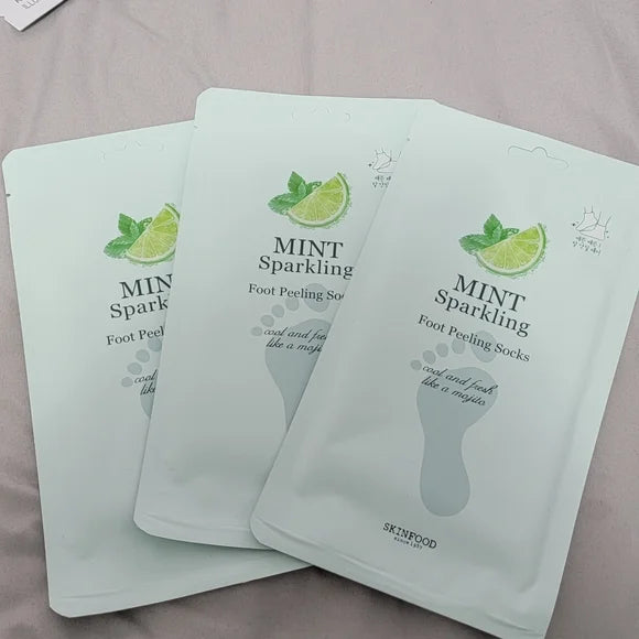 Skinfood Mint Sparkling Foot Peeling Socks